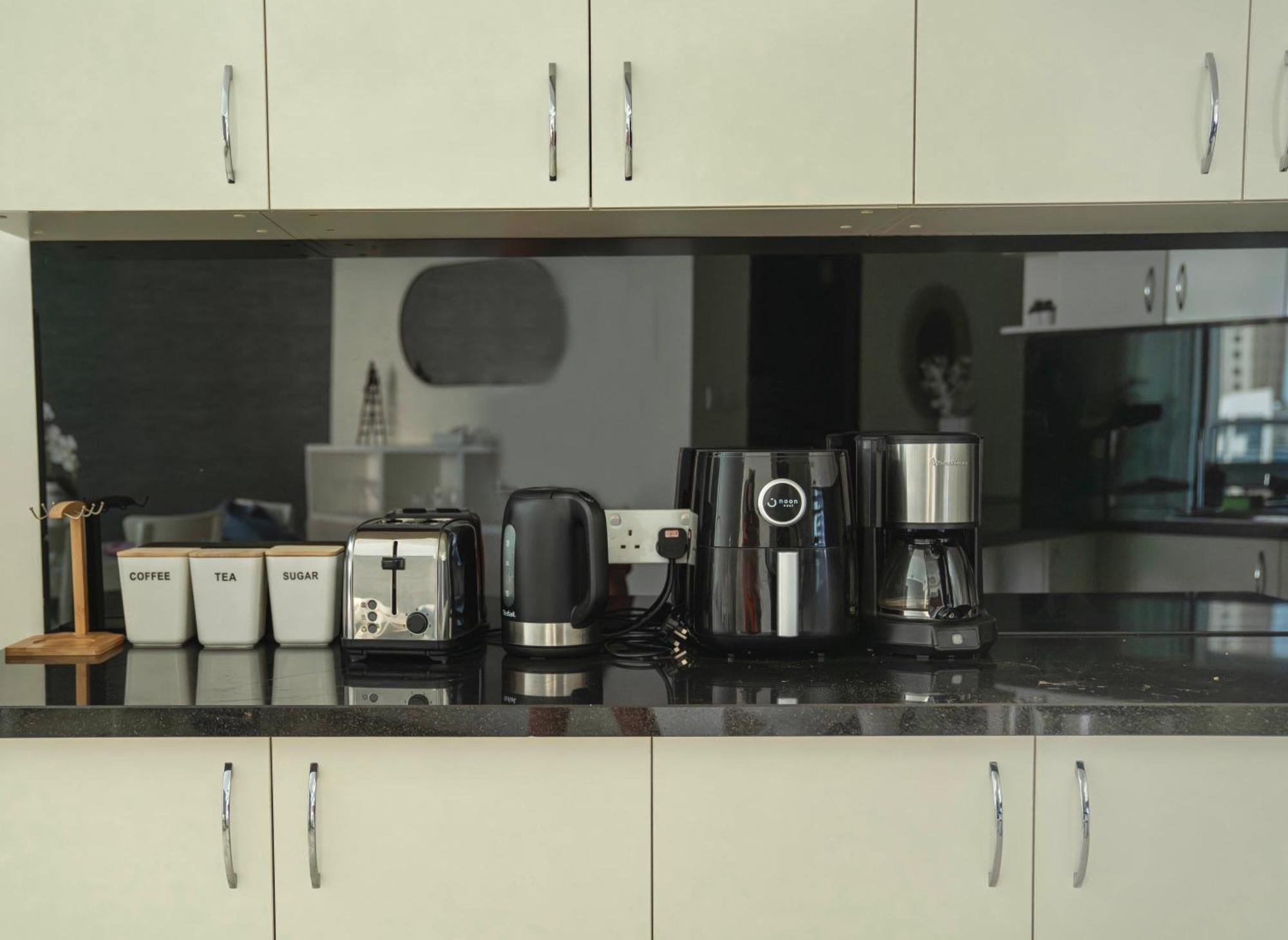 Relaxing 2Br Haven In Dubai Marina Perfect Location & Amenities Apartment Екстериор снимка